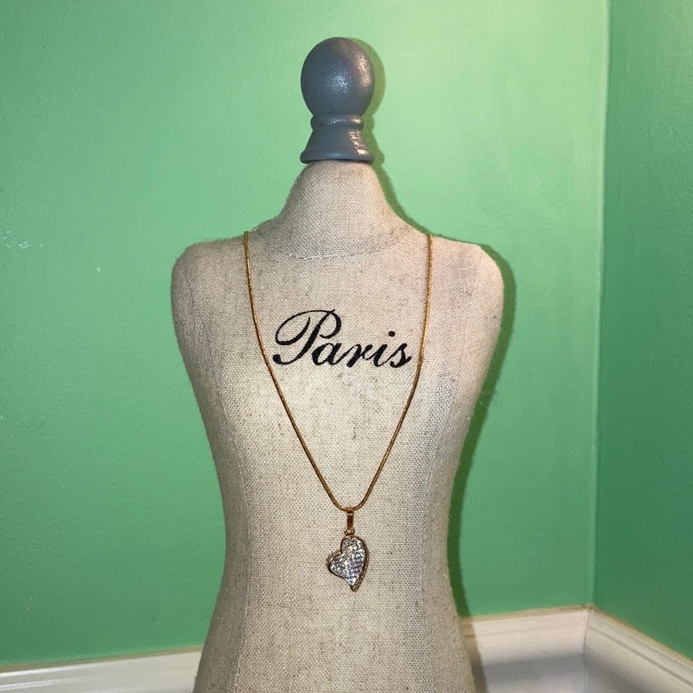 Heart design necklace